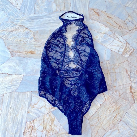 High-Neck Choker Chantilly Lace Teddy Very Sexy Small - Picture 2 of 10